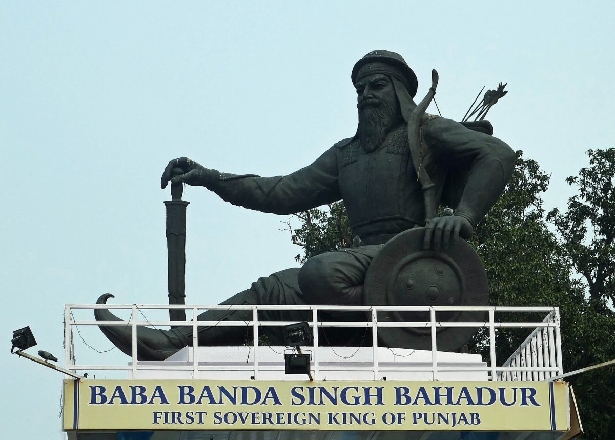 A statue of Banda Singh Bahadur in Delhi