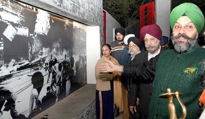The Wall of Truth memorial at Gurdwara Rakab Ganj Sahib, New Delhi