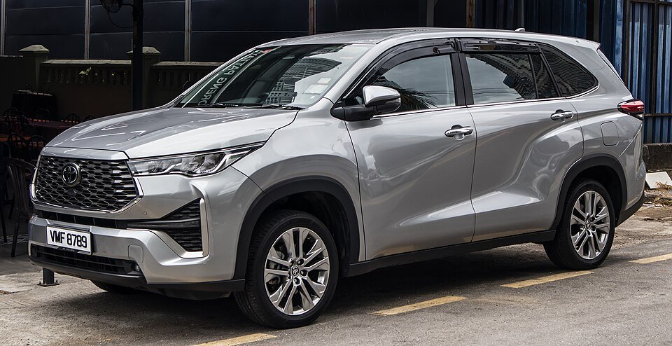 Toyota Innova Crysta